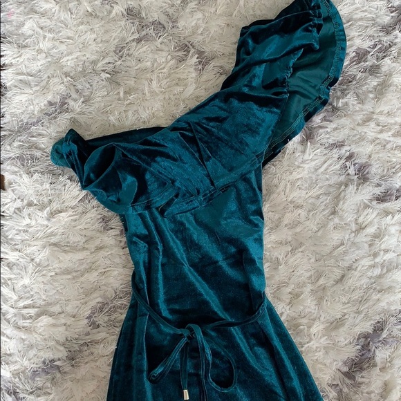 ✨2 for $15 - Velvet Dress - Picture 4 of 4